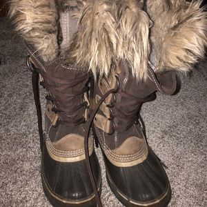 Sorel Brown Joan of Arctic boot size 8